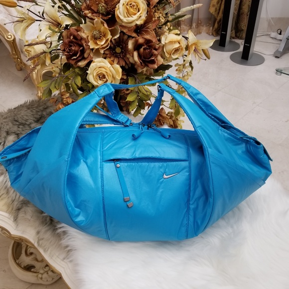 Nike Bags Rare Nike Womens Victory Gym Tote Poshmark